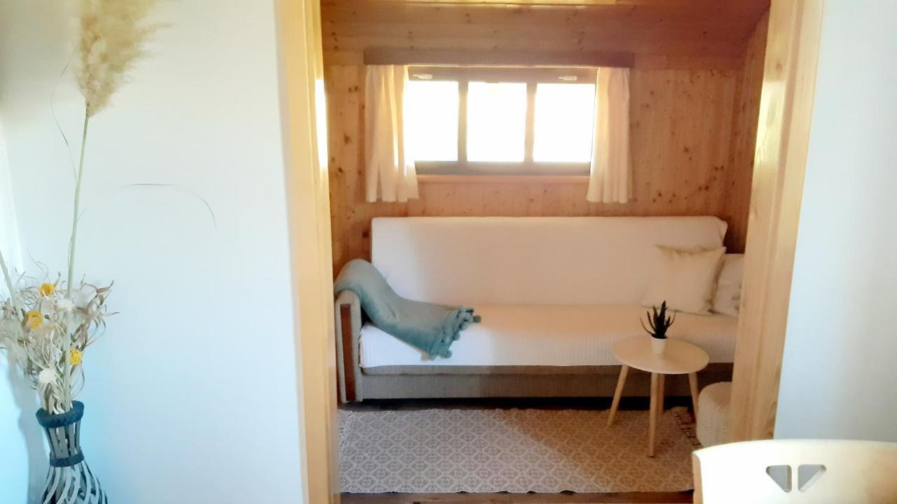 Nela Apartment Smoljanac Esterno foto